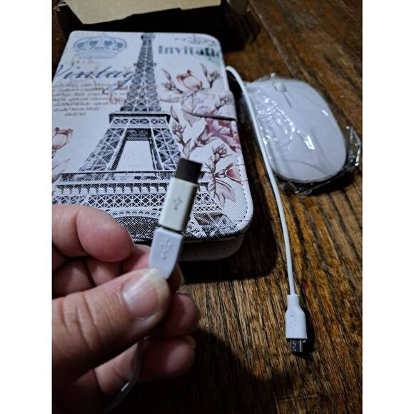 New Paris Theme Charging Tablet Case with Keyboard and Mouse Type C - Picture 5 of 8